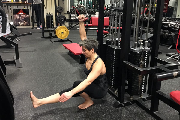 Progression 6: Pistol Squat am Kabekzug